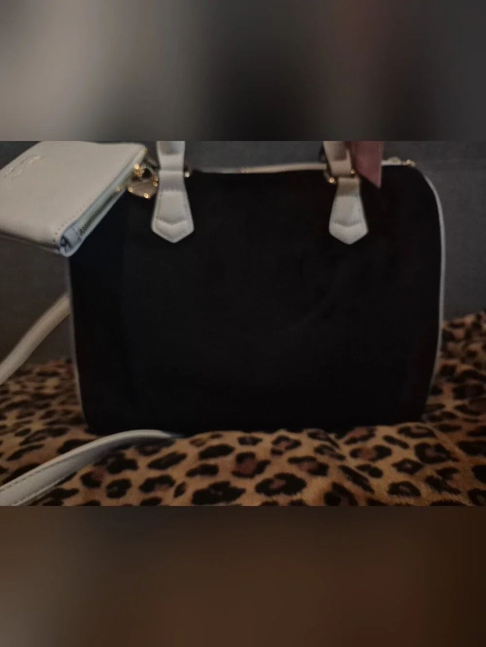 Juicy Couture Heritage Satchel